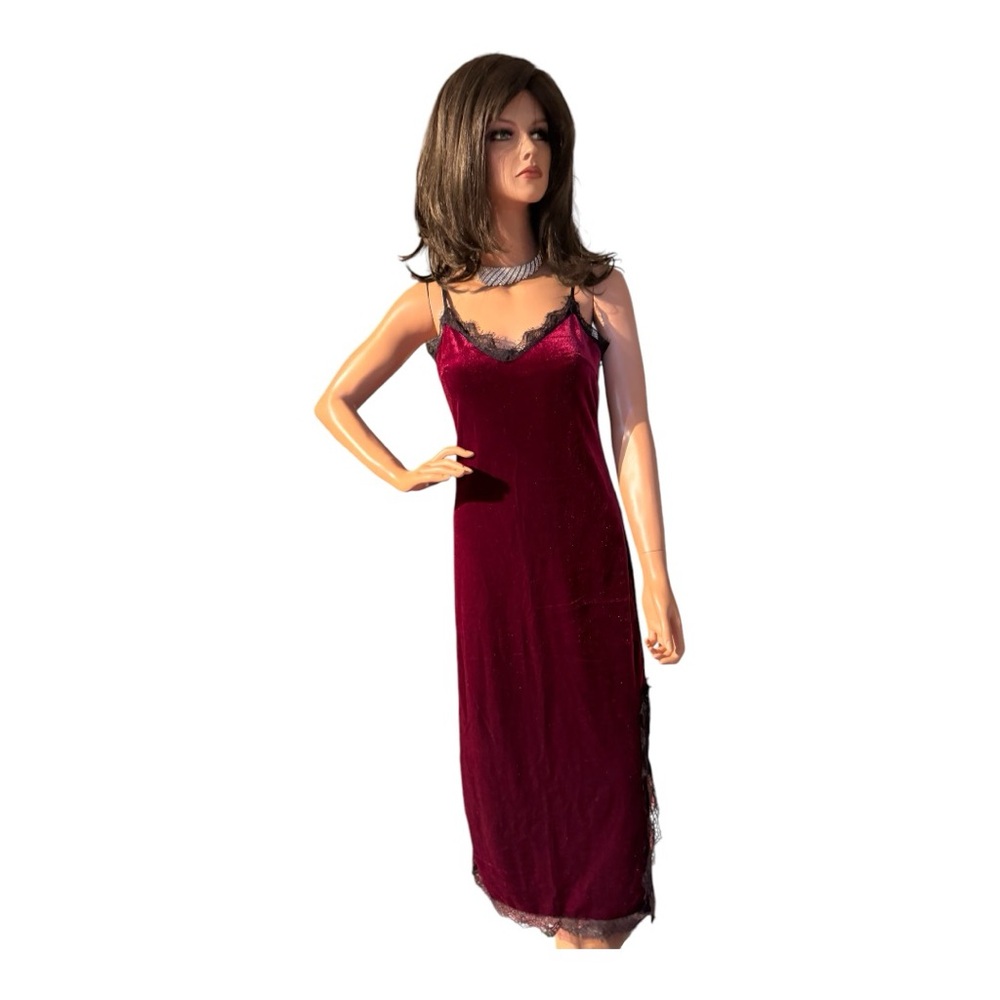 NEW  burgundy nightgown/dress sz M VELVET
 Beautiful. NWOT